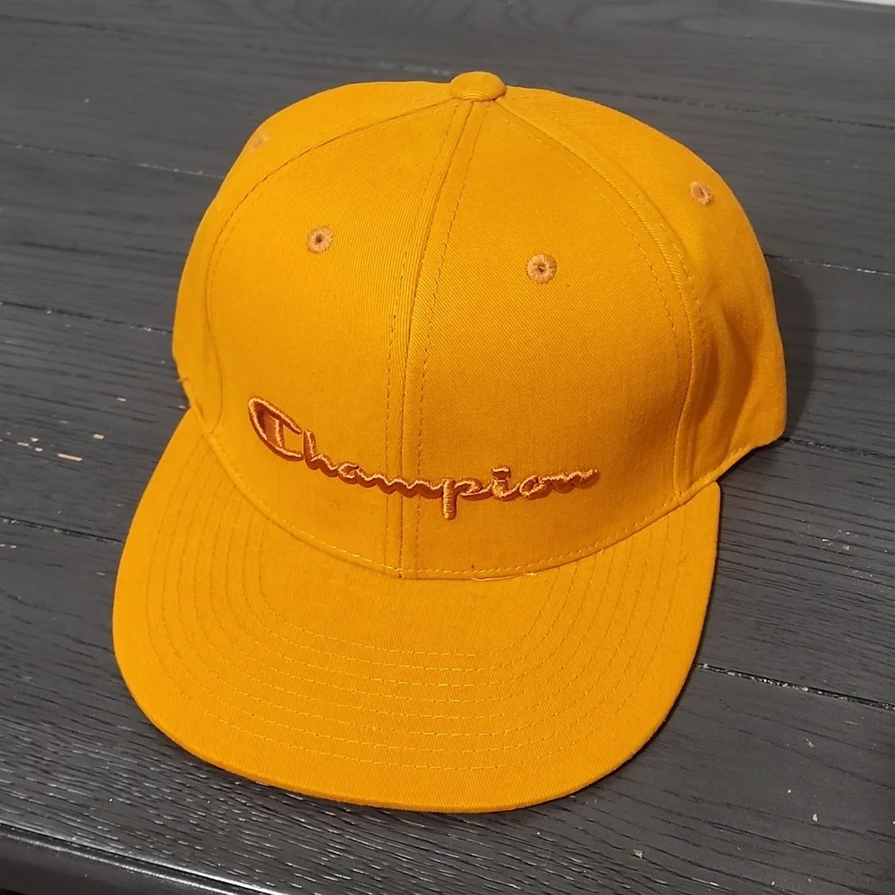 Champion snap back hat - Picture 1 of 7